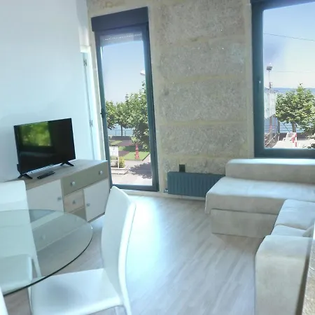 Piso Con Vistas A 30M Playa Alojamientos Vacay Bueu Exterior photo